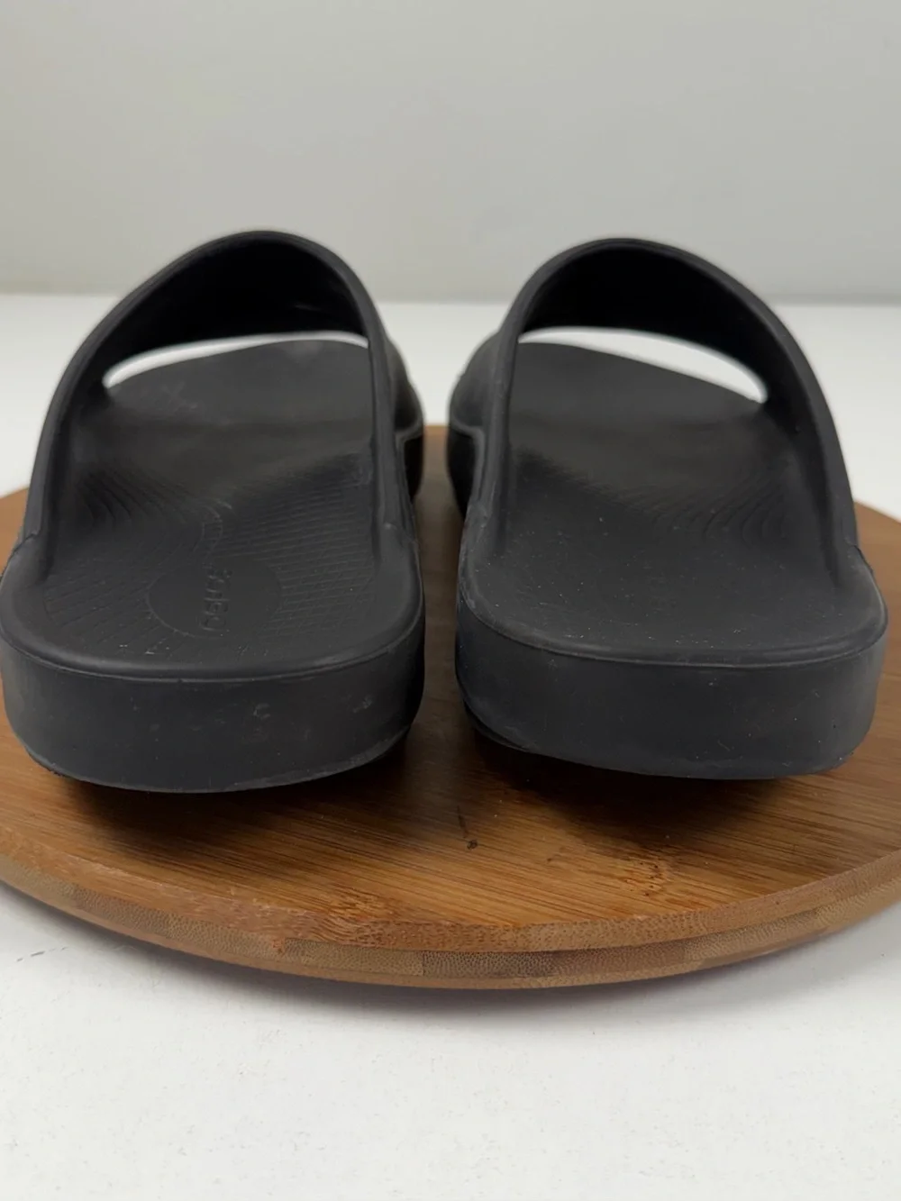 OOFOS OOahh Black Slide Sandals